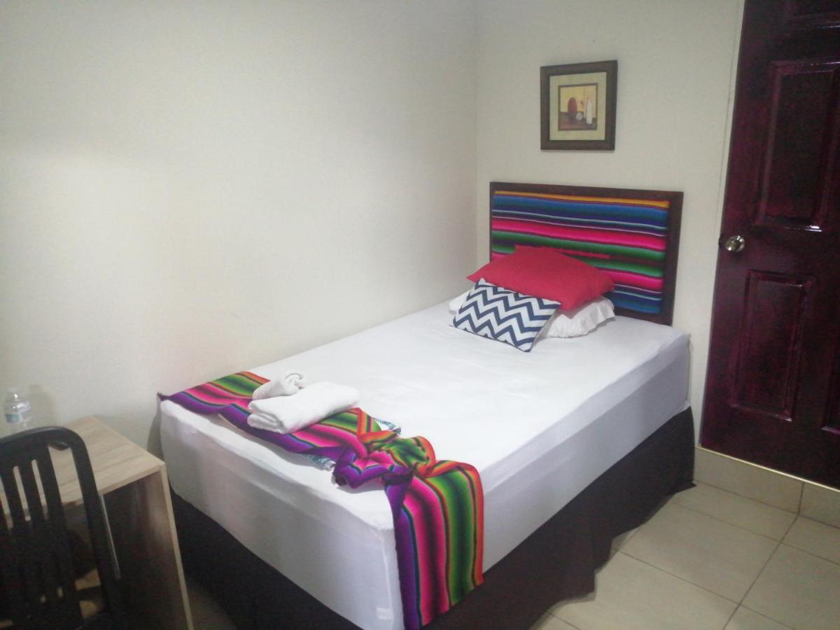 Hotel Antiguo Antiguo Cuscatlán Værelse billede